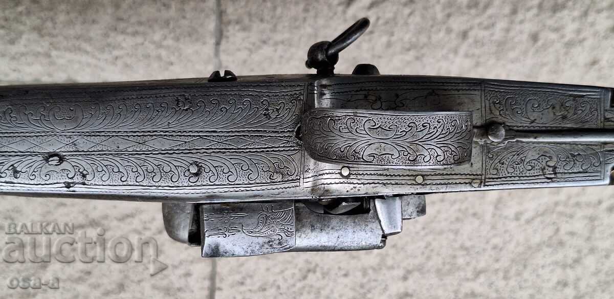 Homemade gun, glass bottle, toy pistol - 6