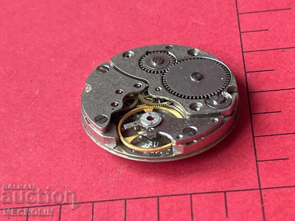 ЧАСОВНИК   механизъм РУСКИ ПОБЕДА 15 К - 5
