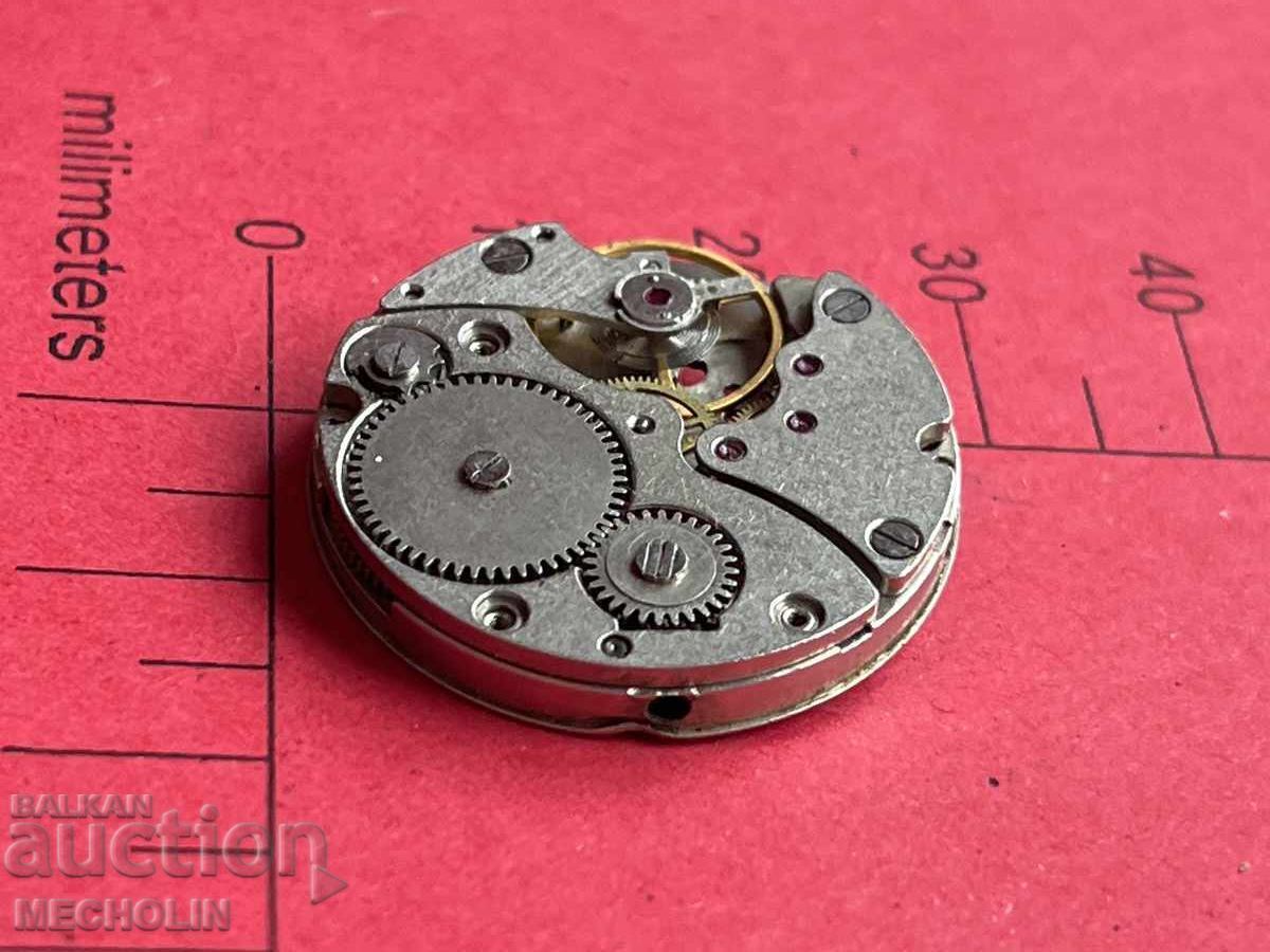 ЧАСОВНИК   механизъм РУСКИ ПОБЕДА 15 К - 6