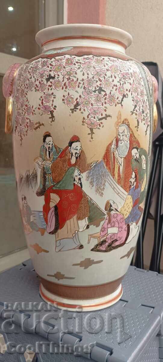 Large Satsuma vase Large Satsuma vase