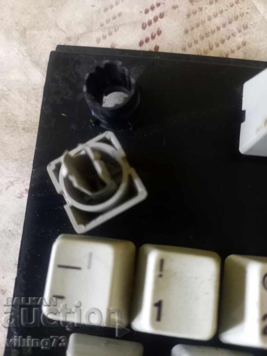 Κουμπιά/καπάκια IBM model M - 7