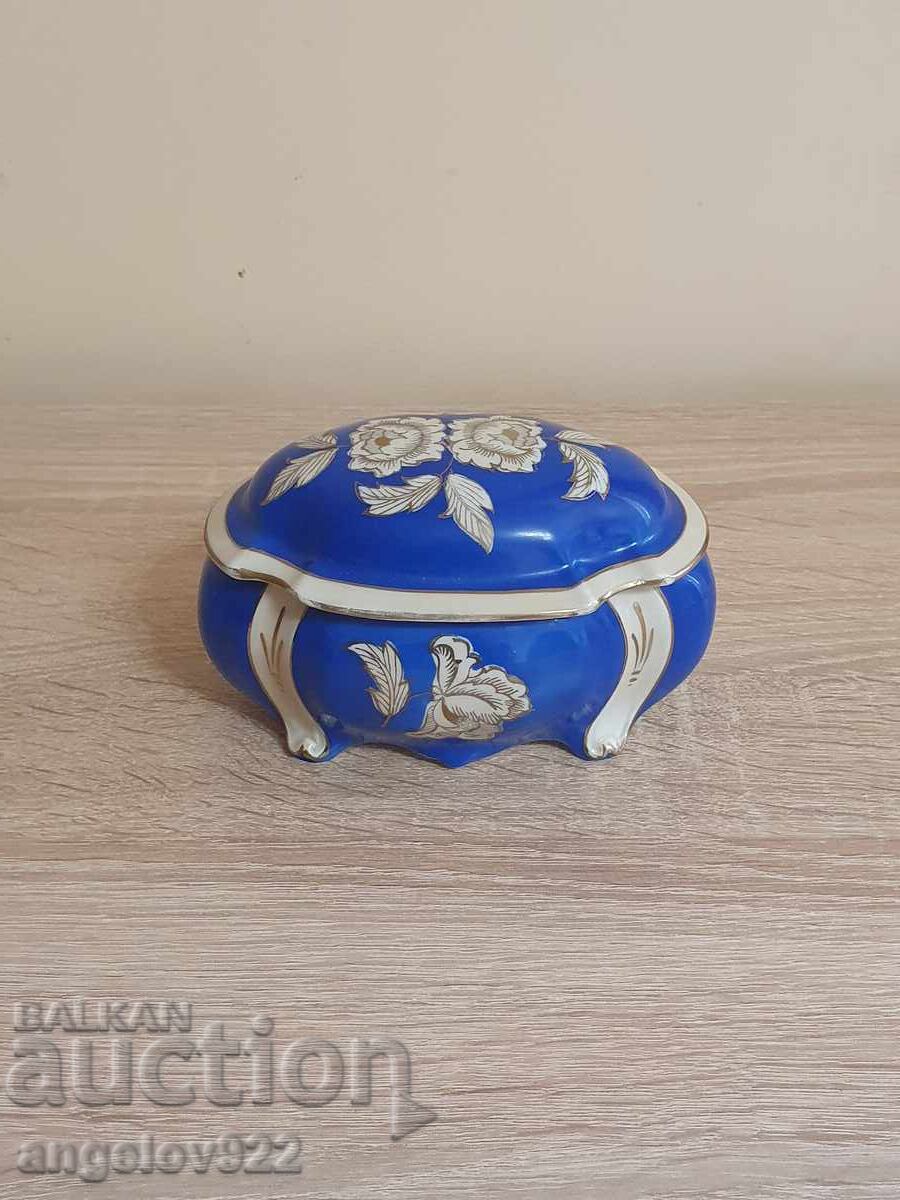 Porcelain Jewelry Box Oscar Schlegelmilch Porcelain Jewelry Box Oscar Schlegelmilch