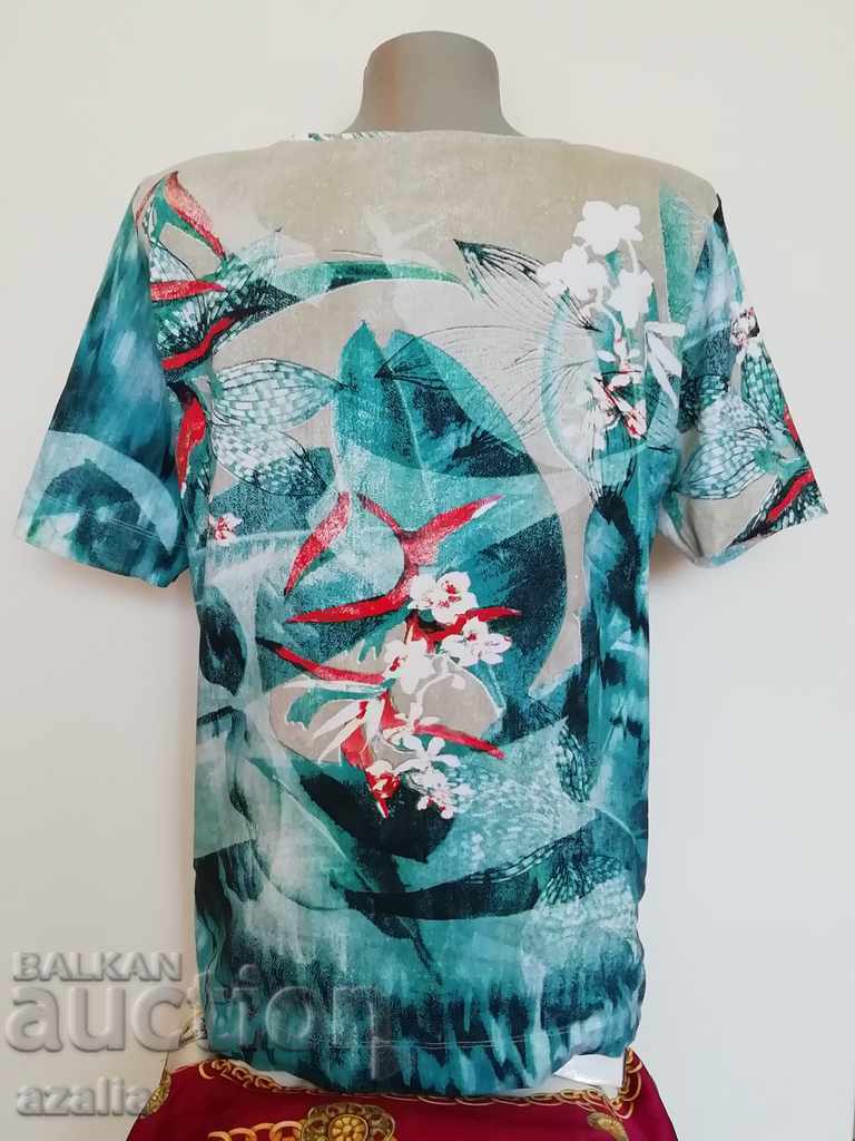 Fresh summer blouse, size M with price 9.00 BGN | € 4.60 Fresh summer blouse, size M with price 9.00 BGN | € 4.60