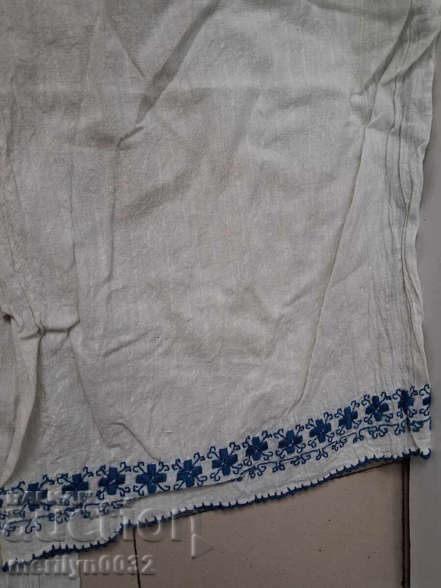 Licitație Cămașă bătrână cu broderie manuală de șezlong, costum, sukman