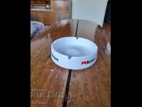 scrumieră veche Marlboro