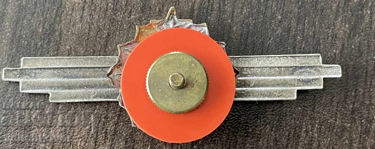 41907 Czechoslovakia Military Badge Excellent Soldier II Class Enamel with price 15.00 BGN | € 7.67