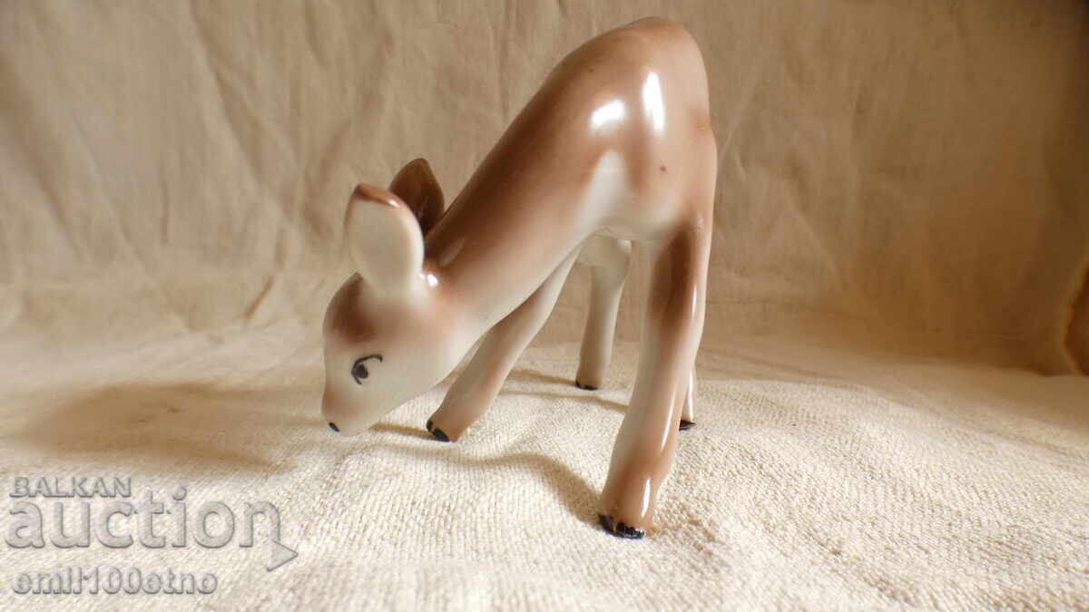 Licitație Figurină Căprioară porțelan vechi bulgăresc