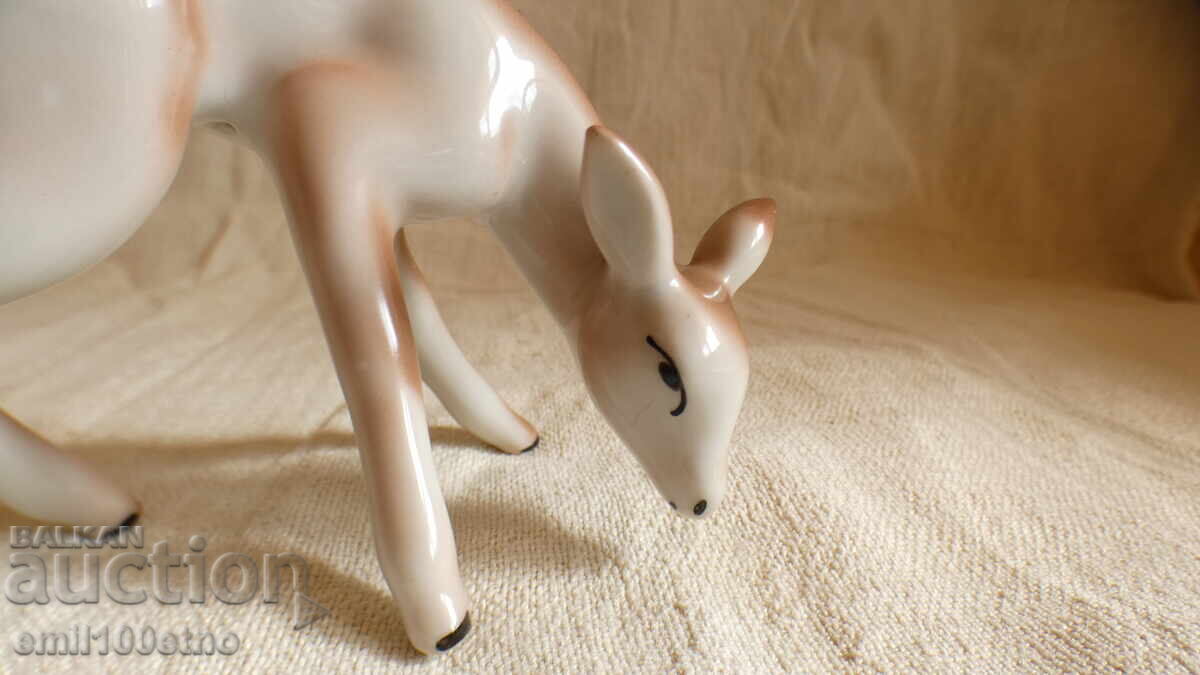 Livrarea Figurină Căprioară porțelan vechi bulgăresc