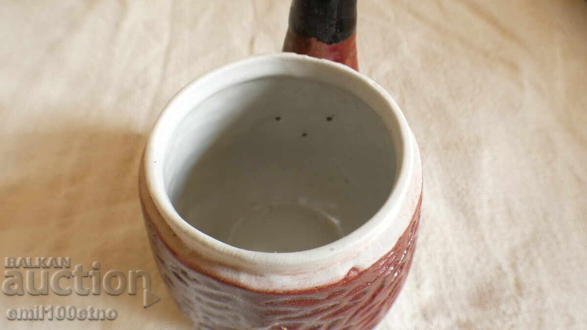 Livrarea Ceașcă în formă de Pipă porțelan bulgăresc vechi Kitka Novi Pazar Livrarea Ceașcă în formă de Pipă porțelan bulgăresc vechi Kitka Novi Pazar