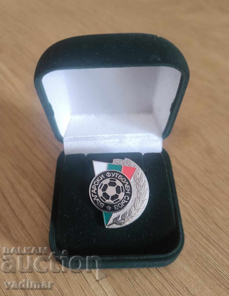 Row of badges with a box BFS