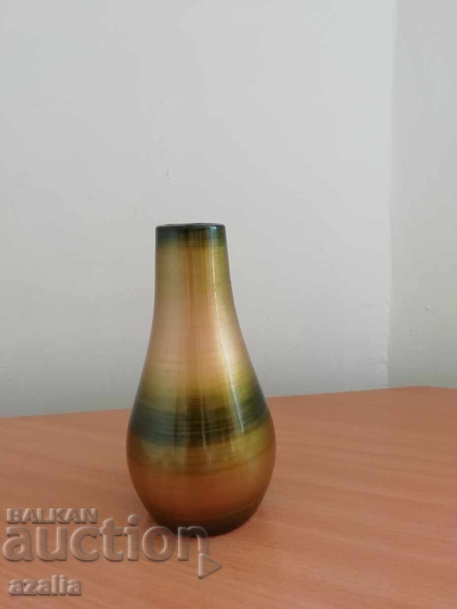 Beautiful flower vase Beautiful flower vase