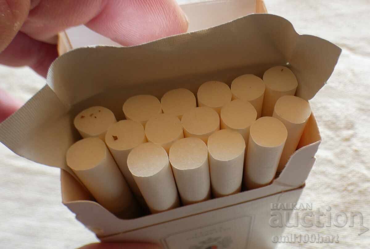 Auction  Box of cigarettes SREDETS Minima Bulgartabac