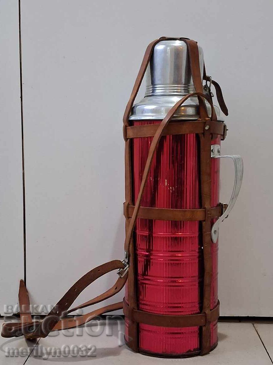 Παλιός κοινωνικός θερμός, κανάτα, μπουκάλι, καφετιέρα με τιμή 54.00 BGN | € 27.61 Παλιός κοινωνικός θερμός, κανάτα, μπουκάλι, καφετιέρα με τιμή 54.00 BGN | € 27.61