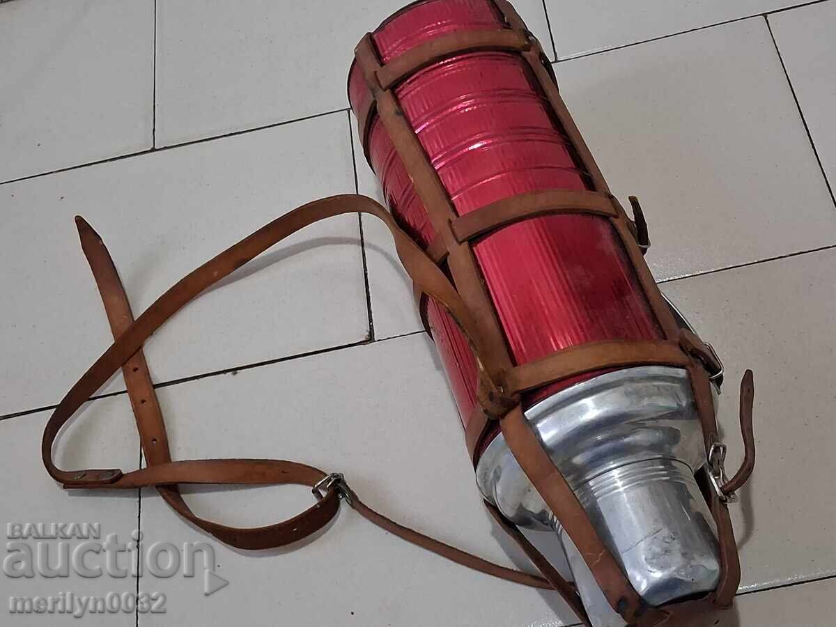 Δημοπρασία Παλιός κοινωνικός θερμός, κανάτα, μπουκάλι, καφετιέρα Δημοπρασία Παλιός κοινωνικός θερμός, κανάτα, μπουκάλι, καφετιέρα