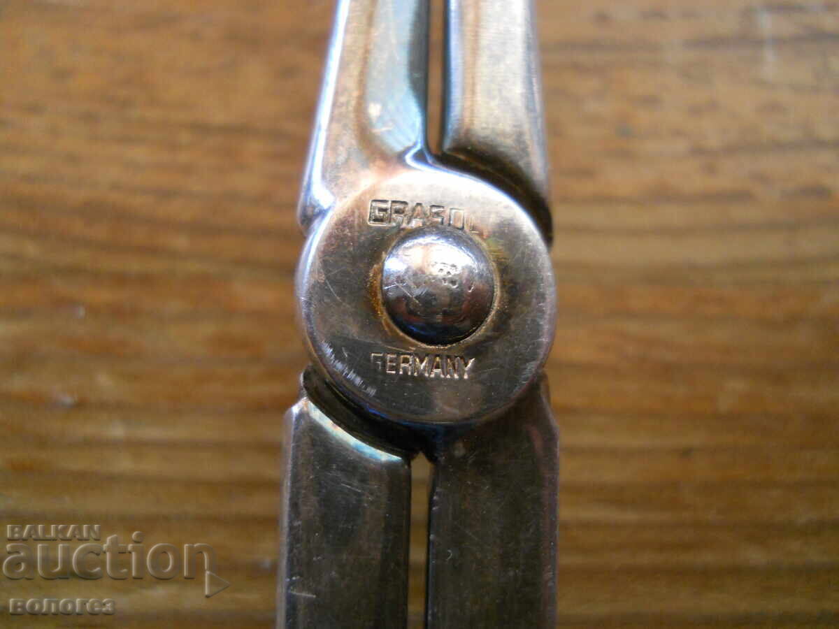 Аукцион Посребрена щипка за сервиране на сладкиши - Германия Аукцион Посребрена щипка за сервиране на сладкиши - Германия