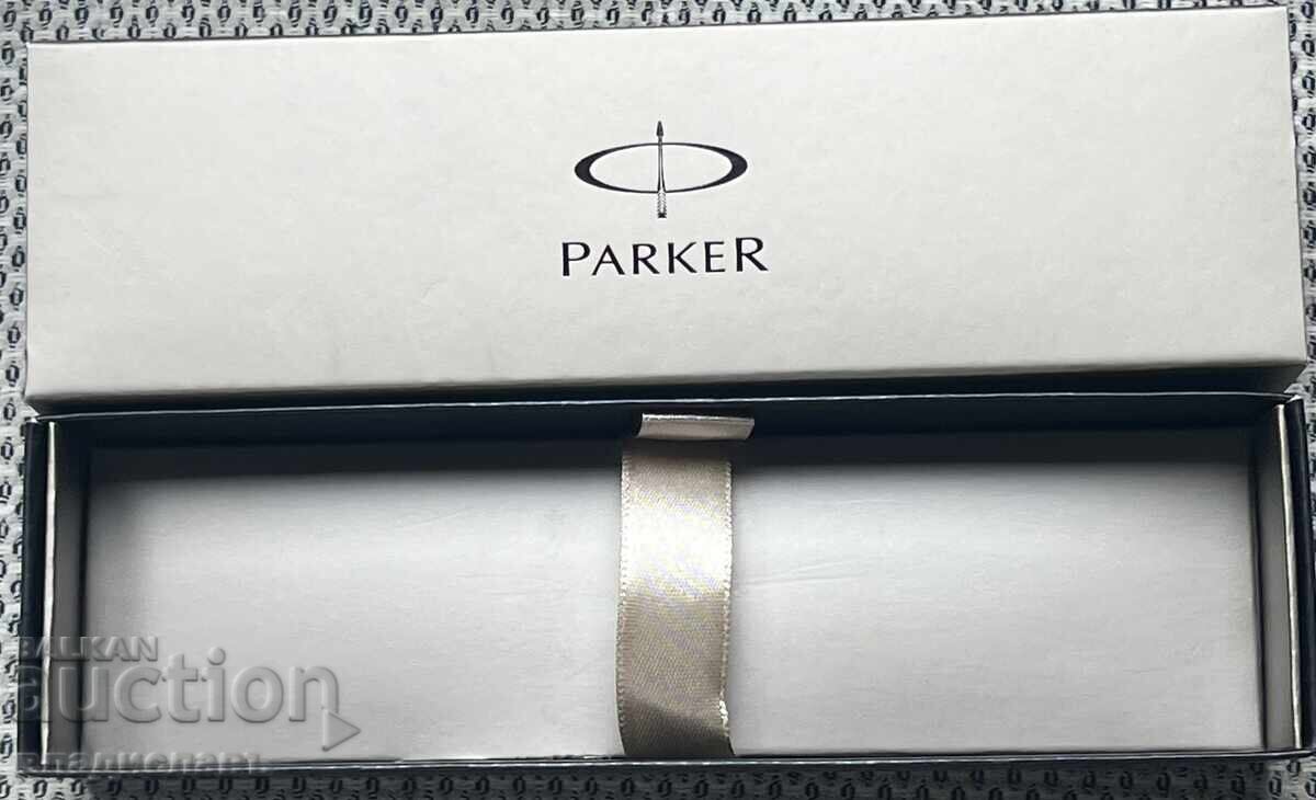 Empty PARKER cardboard box Empty PARKER cardboard box