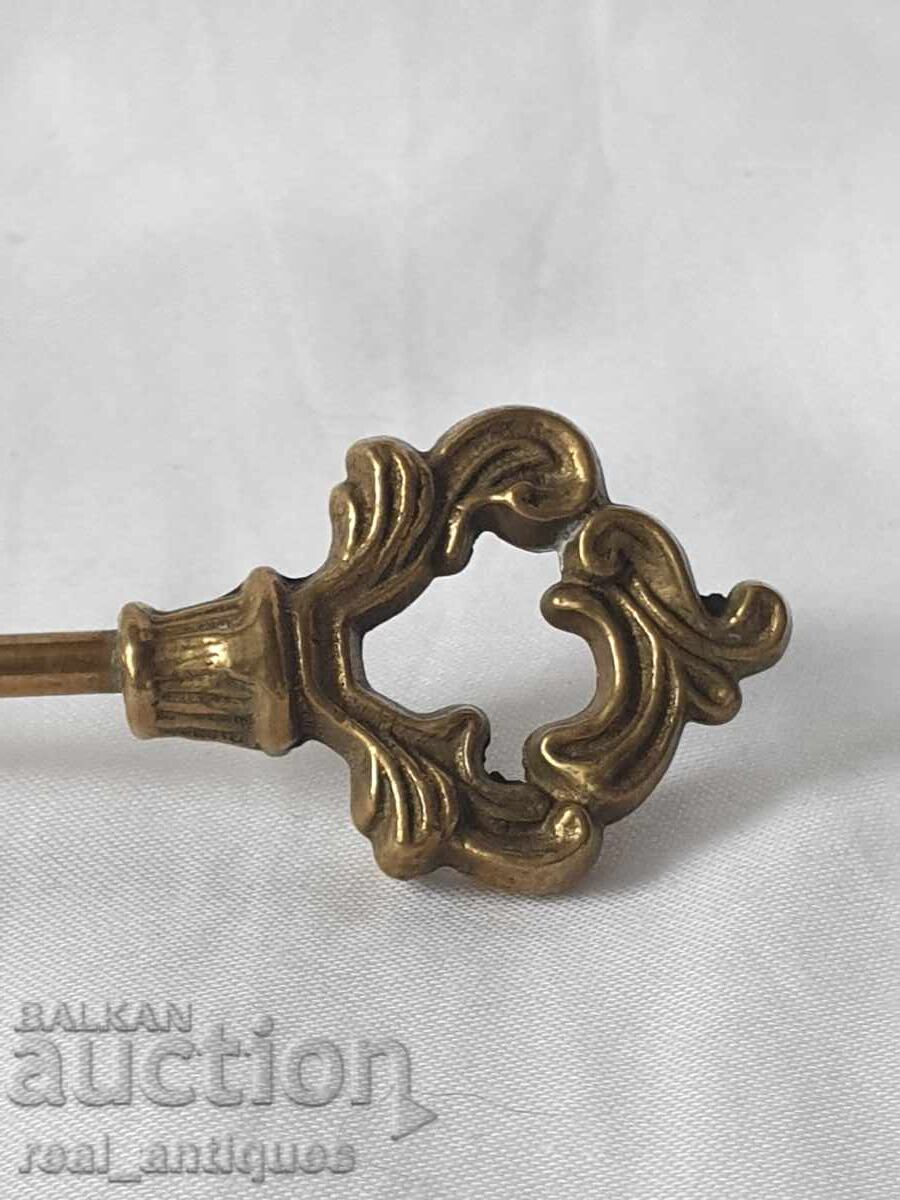 Bronze candle snuffer with price 24.00 BGN | € 12.27 Bronze candle snuffer with price 24.00 BGN | € 12.27