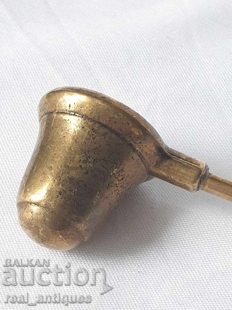 Delivery of Bronze candle snuffer Delivery of Bronze candle snuffer