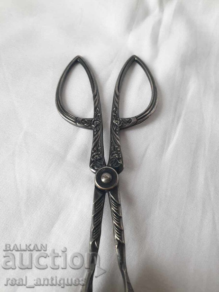 Delivery of Silver plated clip