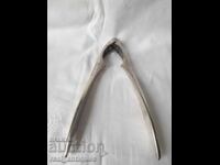 Spărgător de nuci argintat