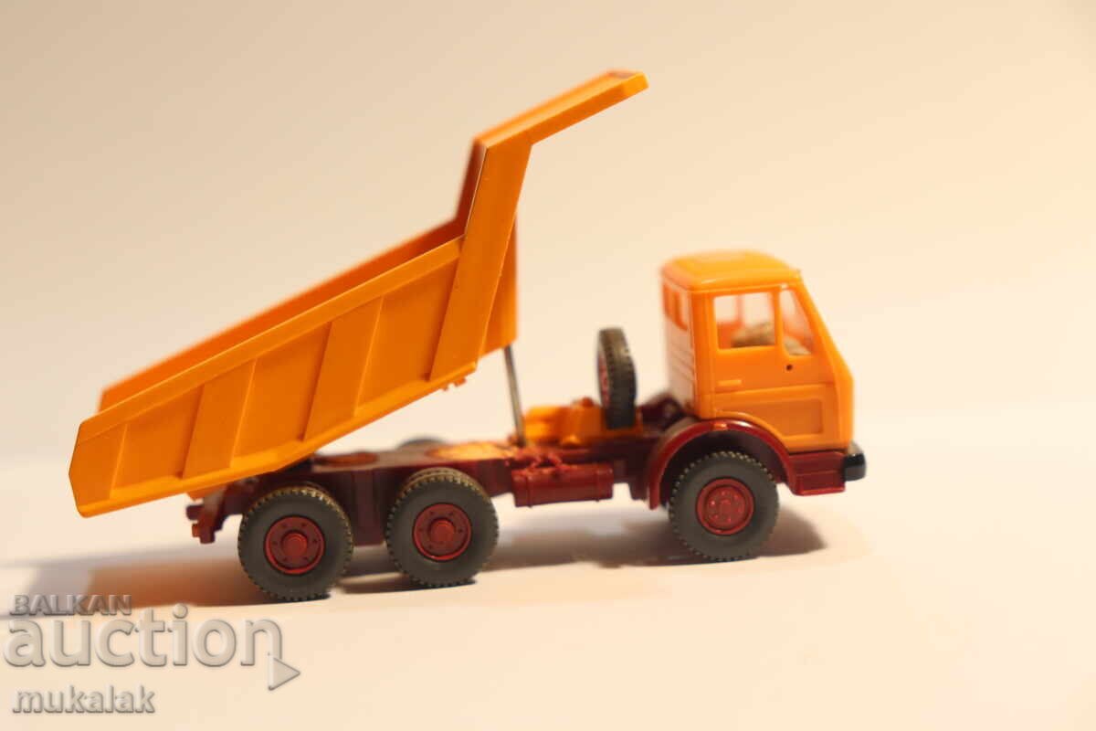 Wiking H0 1/87 MERCEDES DUMP TRUCK TRUCK MODEL - 5