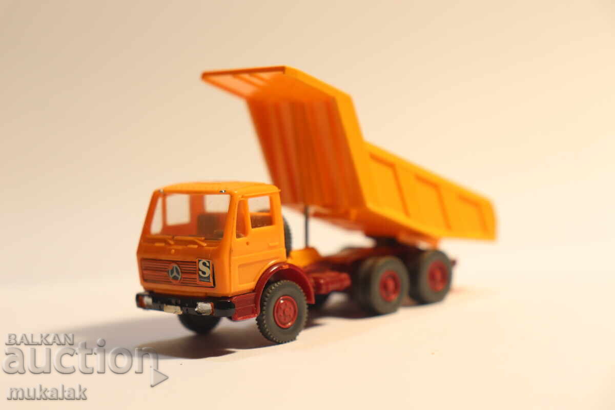 Wiking H0 1/87 MERCEDES DUMP TRUCK TRUCK MODEL - 6