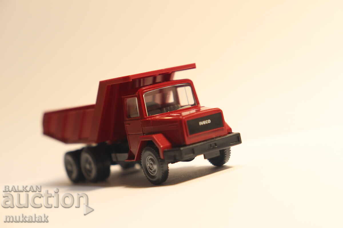 Auction WIKING H0 1/87 IVECO DUMP TRUCK TRUCK MODEL Auction WIKING H0 1/87 IVECO DUMP TRUCK TRUCK MODEL