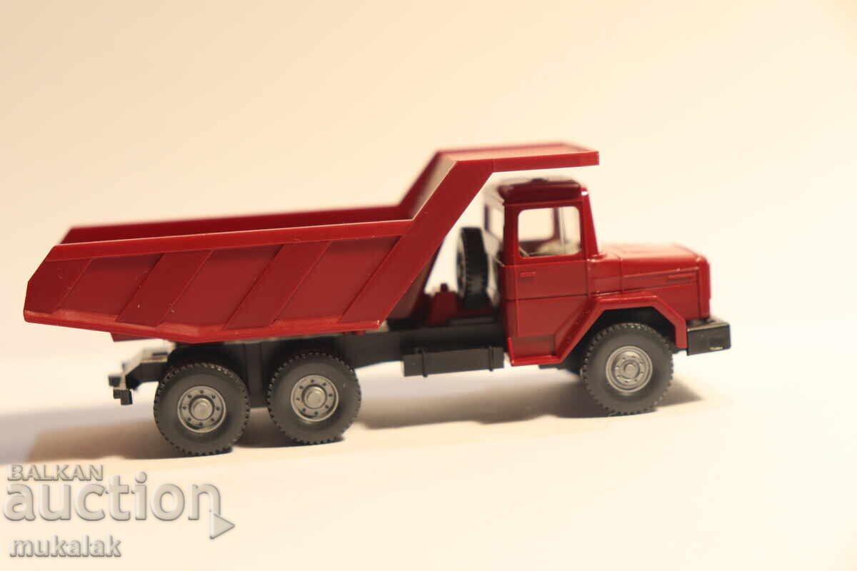 Delivery of WIKING H0 1/87 IVECO DUMP TRUCK TRUCK MODEL Delivery of WIKING H0 1/87 IVECO DUMP TRUCK TRUCK MODEL