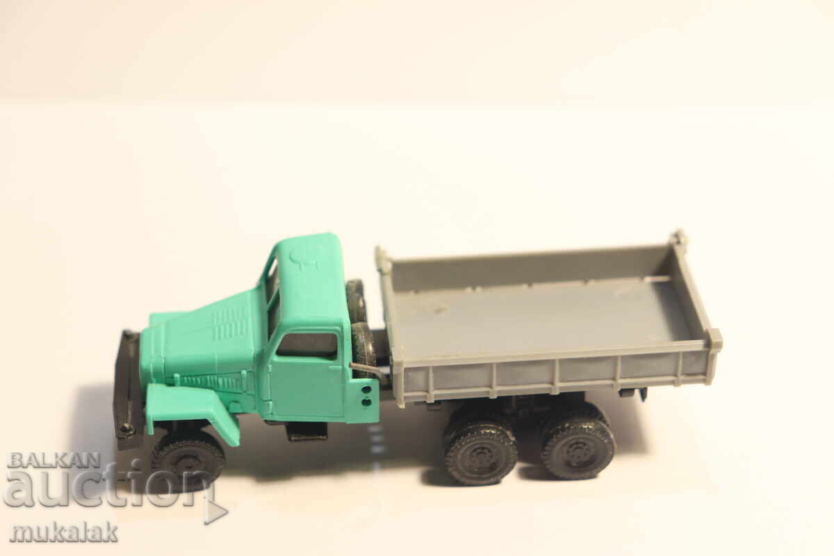 IGRA?? H0 1/87 TATRA ??PRAGA?? Dump Truck Model with price 10.00 BGN | € 5.11