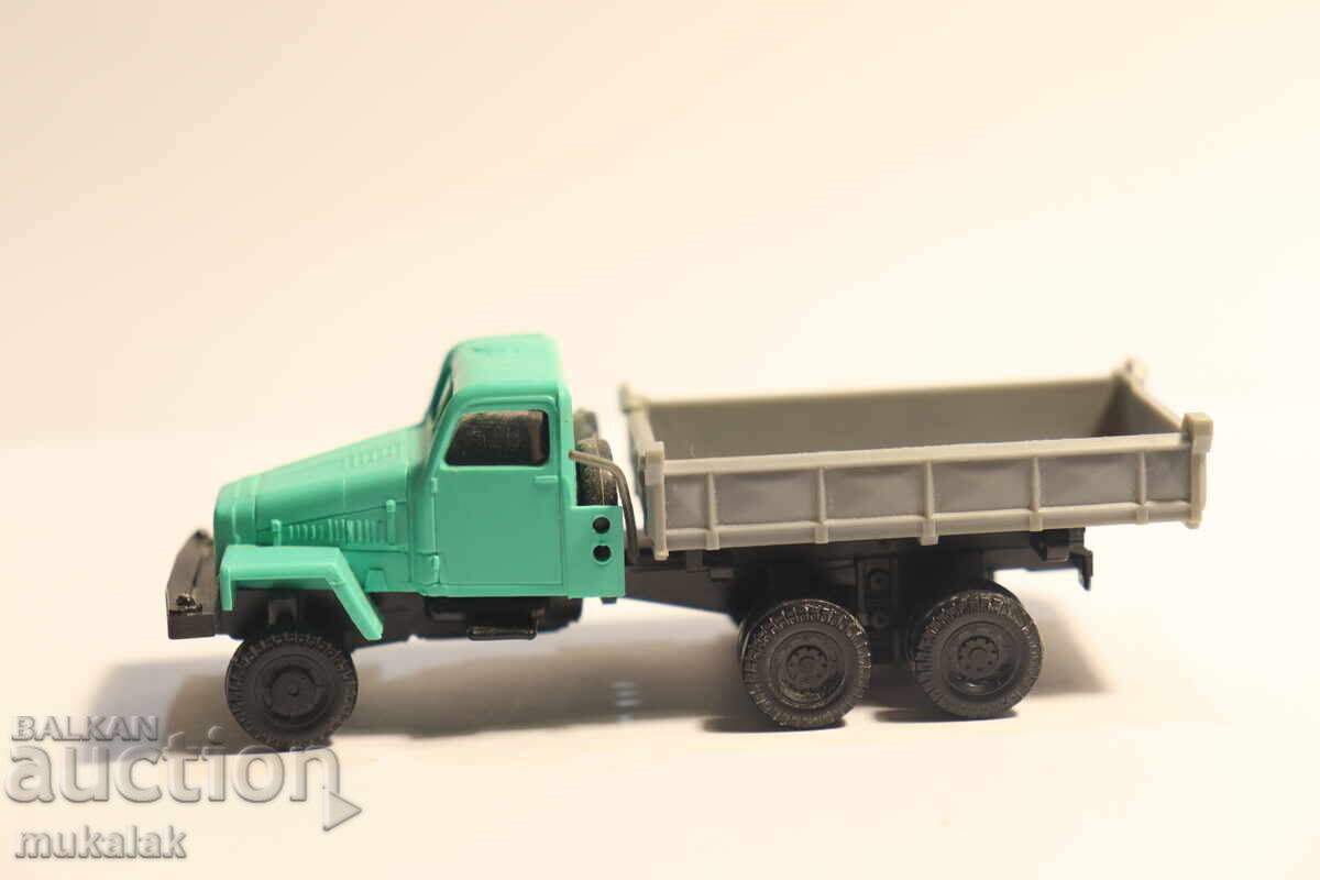 IGRA?? H0 1/87 TATRA ??PRAGA?? Dump Truck Model