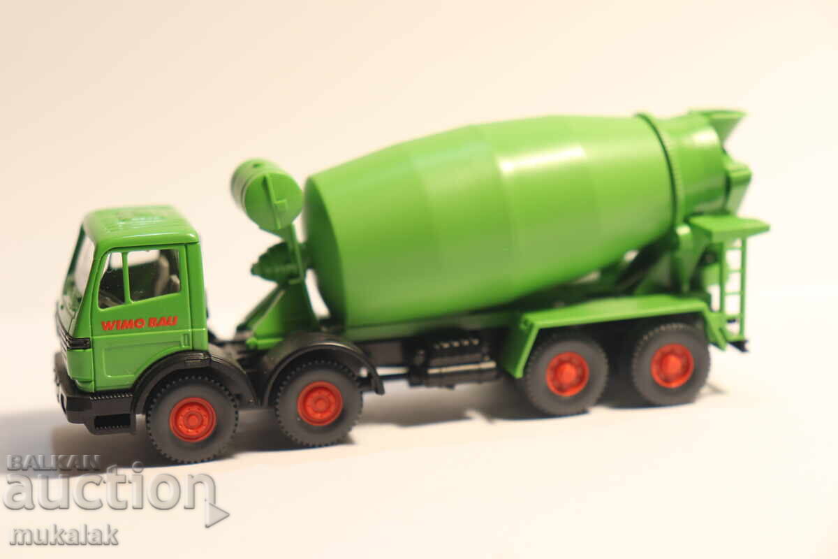 WIKING H0 1/87 MERCEDES Concrete Mixer Truck Model