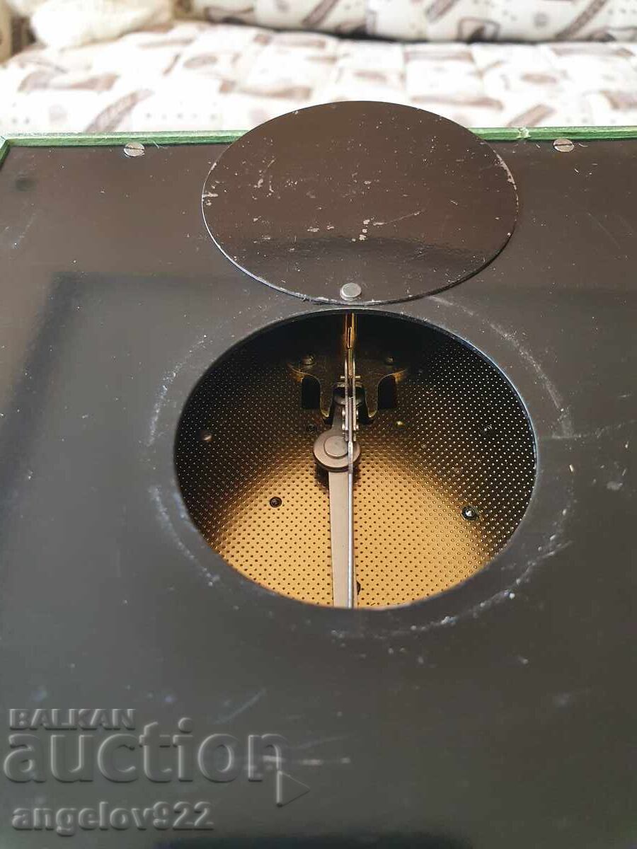 Δημοπρασία Όμορφο ρολόι τοίχου JUNGHANS