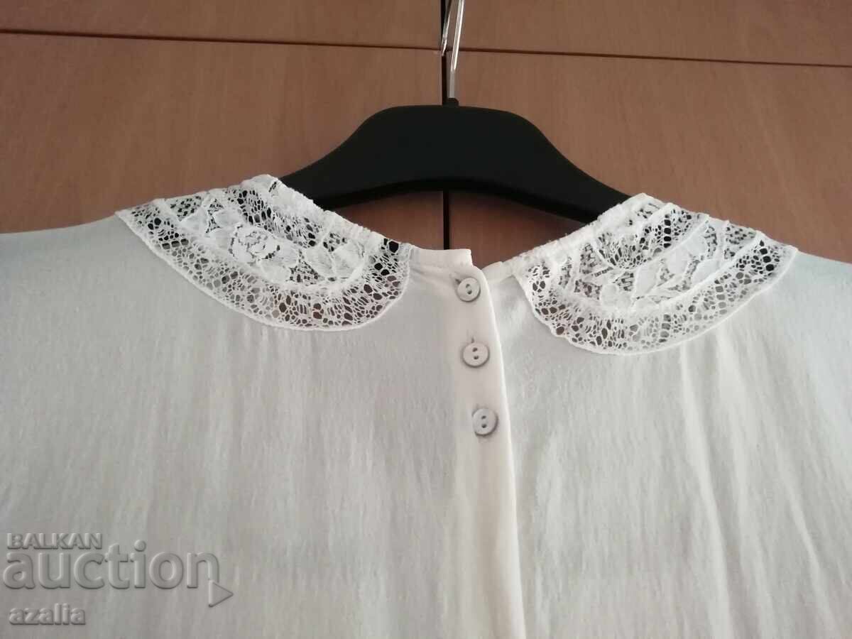 Delivery of Elegant women's blouse ZARA WOMAN, ecru, with lace, size M Delivery of Elegant women's blouse ZARA WOMAN, ecru, with lace, size M