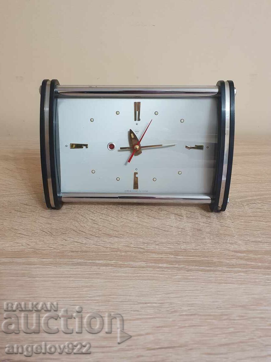 Working Chinese Mechanical Metal Watch with price 6.00 BGN | € 3.07 Working Chinese Mechanical Metal Watch with price 6.00 BGN | € 3.07