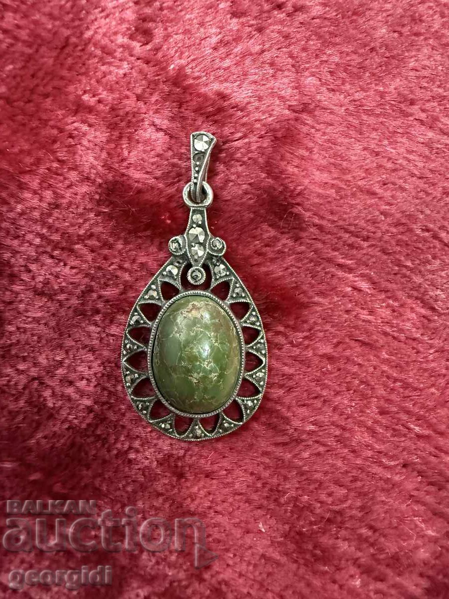 Ασημένιο μενταγιόν / κολιέ με Βαρικίτη και μαρμαρυγίες. Νο. 7473