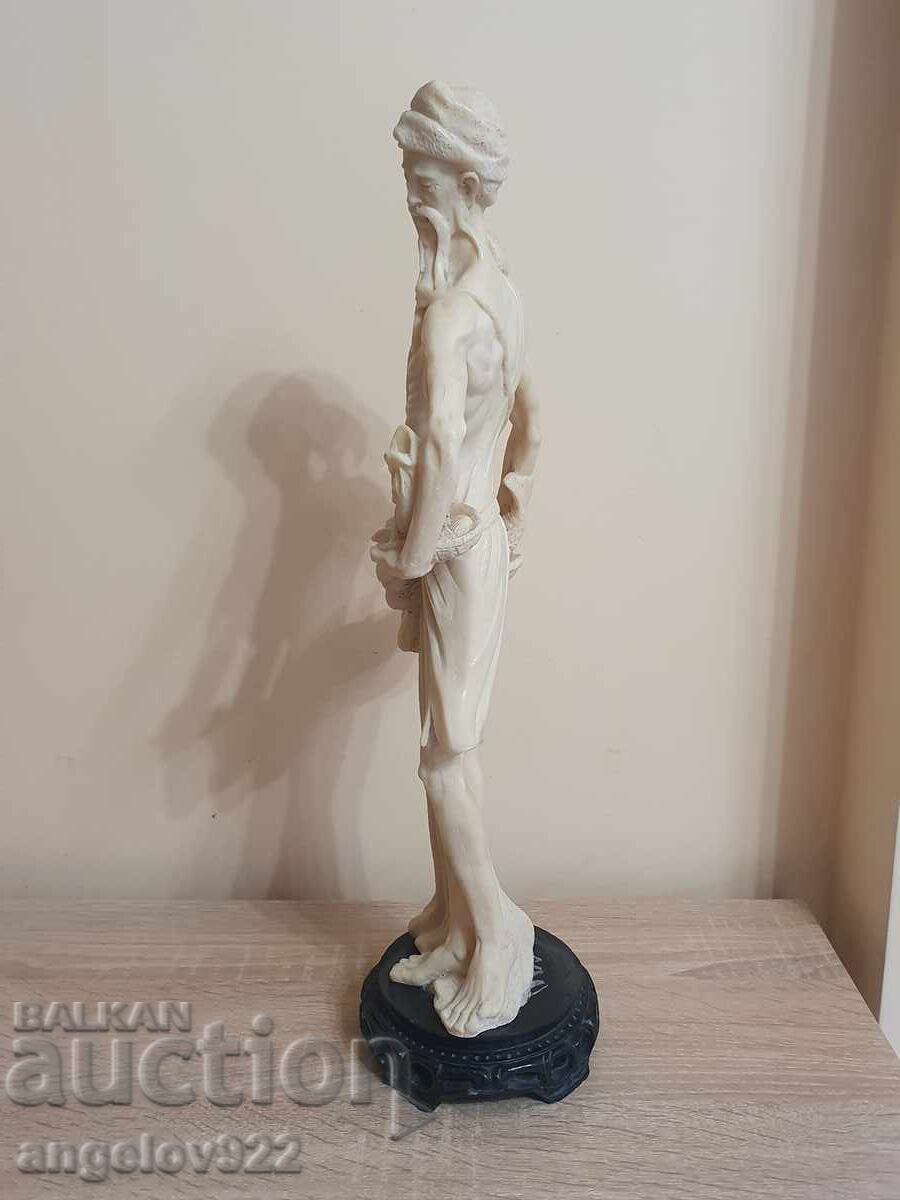 Large, solid alabaster figurine statue!!! - 6 Large, solid alabaster figurine statue!!! - 6