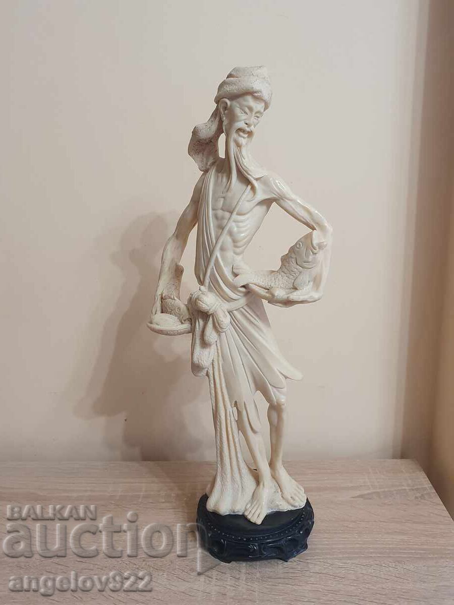 Large, solid alabaster figurine statue!!! Large, solid alabaster figurine statue!!!