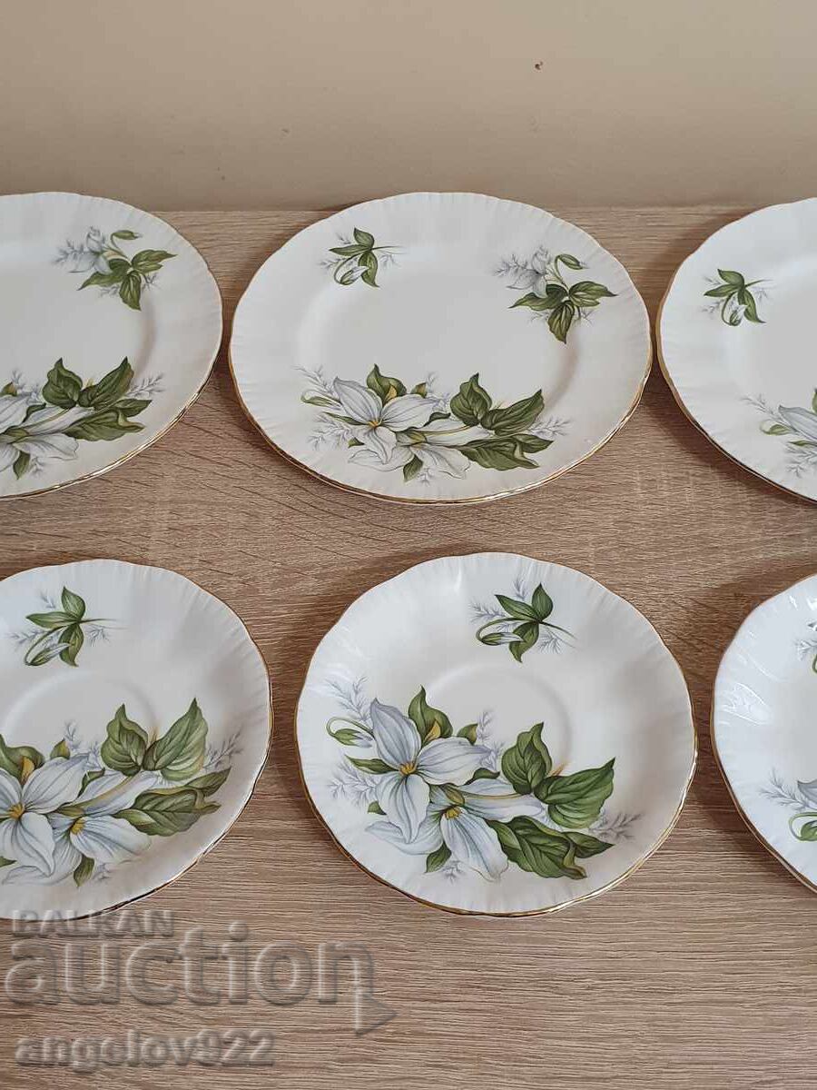 Auction  PARAGON English Porcelain Plates