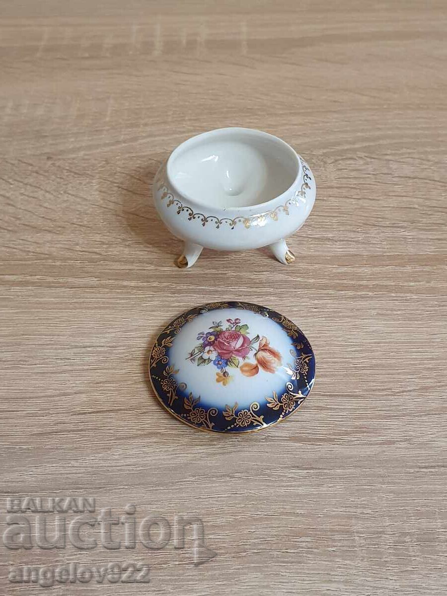 Beautiful porcelain jewelry box IMPORT with price 6.50 BGN | € 3.32 Beautiful porcelain jewelry box IMPORT with price 6.50 BGN | € 3.32