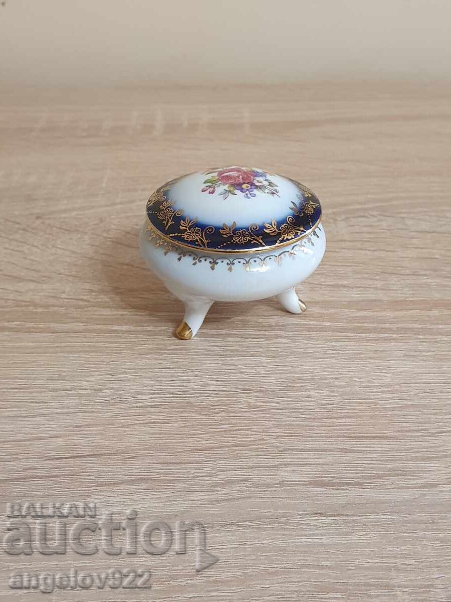 Delivery of Beautiful porcelain jewelry box IMPORT Delivery of Beautiful porcelain jewelry box IMPORT