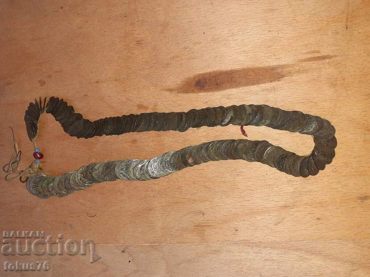 Аукцион Стар възрожденски накит за но сия наниз акчета