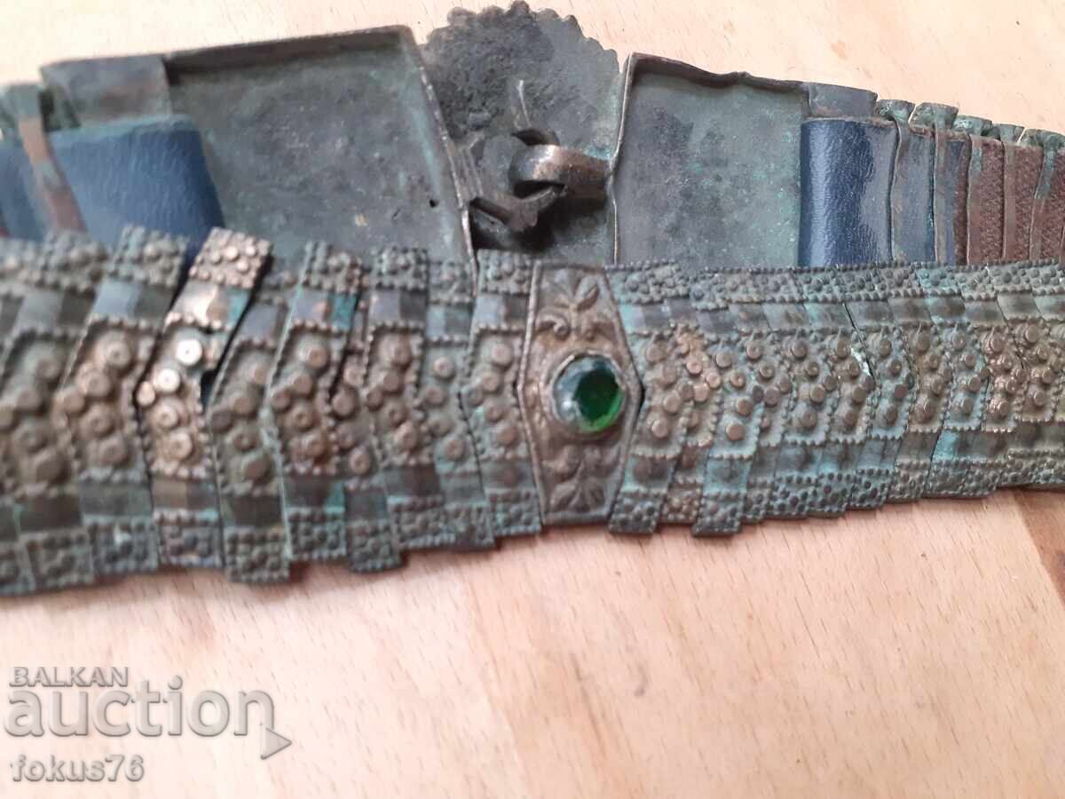 Delivery of Old authentic Revival belt silver sachan kovants