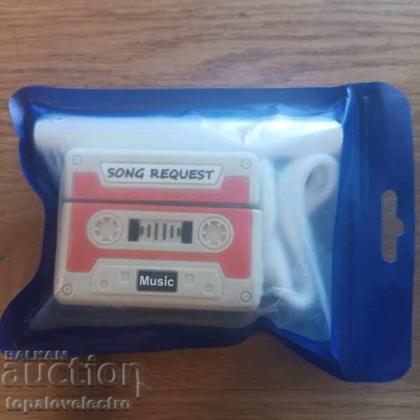 НОВ! Ретро касетъчен кейс за AirPods Pro 2 + почистваща писа - 7