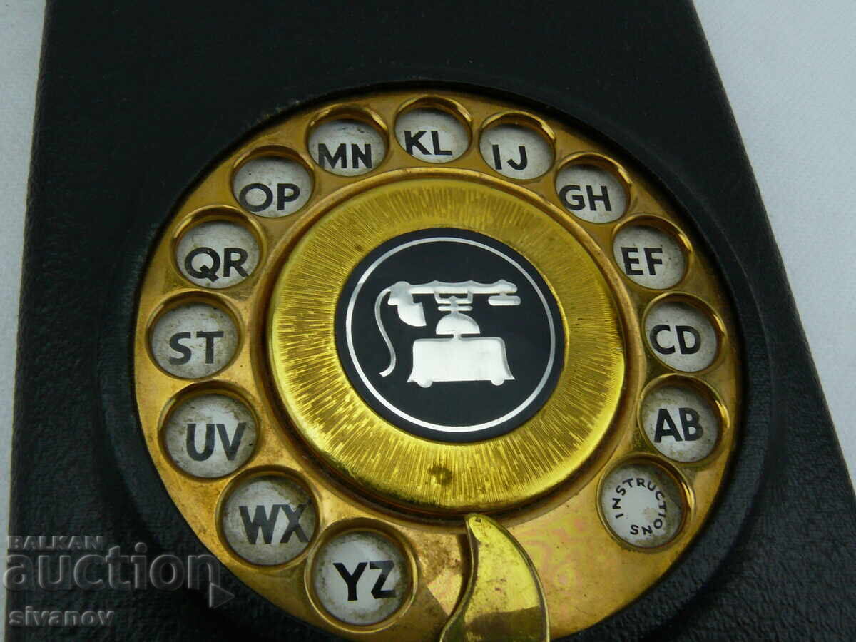 Παλιός τηλεφωνικός κατάλογος με πληκτρολόγιο κλήσης #2524 - 5