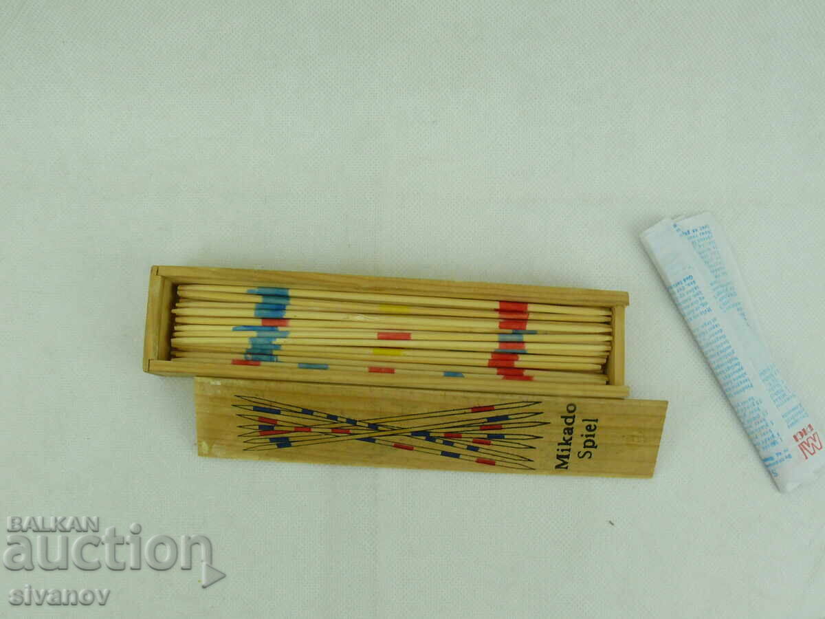 Стара игра микадо в дървена кутия MIKADO SPIEL #2525 Стара игра микадо в дървена кутия MIKADO SPIEL #2525
