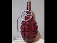 Εκπαιδευτική χειροβομβίδα F-1 με UZRGM από το γραφείο ΝΒΟ ΑΣΦΑΛΙΣΜΕΝΗ