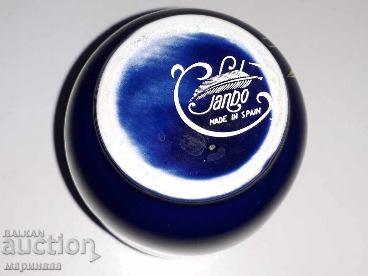 Auction  VASE. PORCELAIN, COBALT, GOLD PLATING. SPAIN