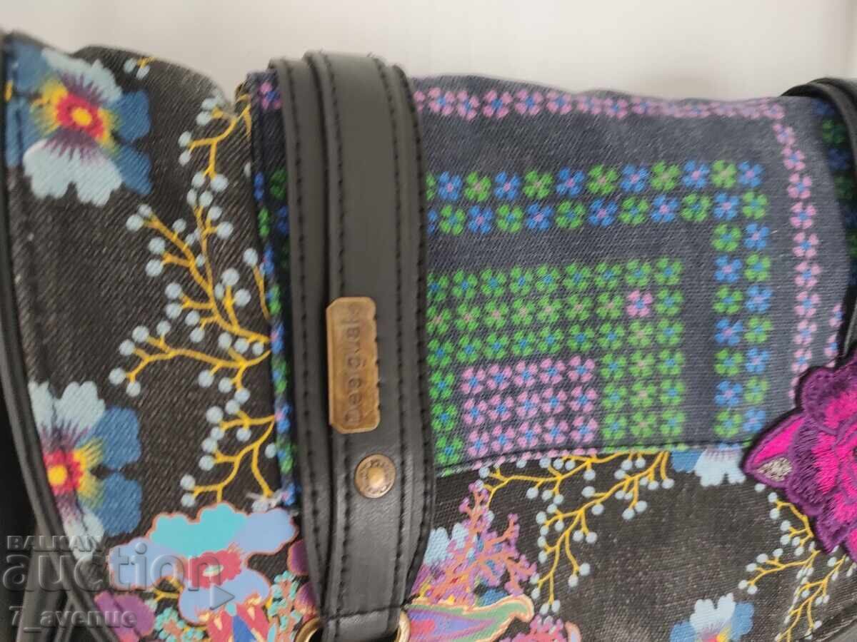 Γυναικεία τσάντα, Desigual, VINTAGE 13.10.2025 με τιμή 49.00 BGN | € 25.05