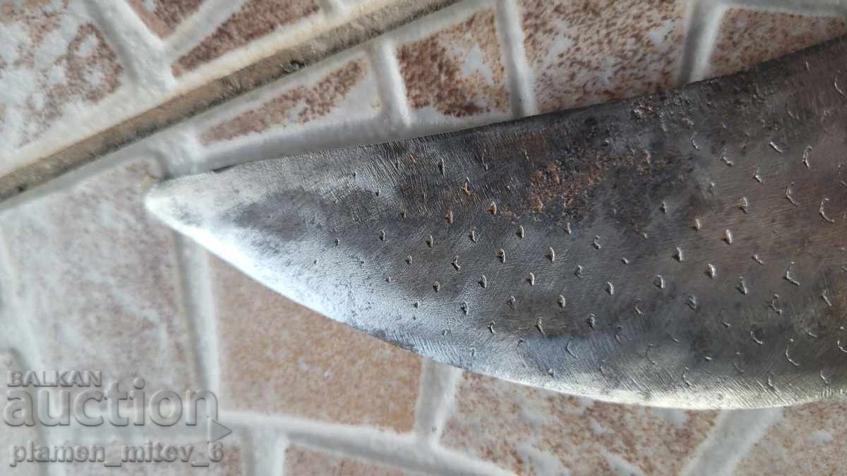 Παράδοση Μαχαίρι, καμά, κιντζάλ, τζαμπιά