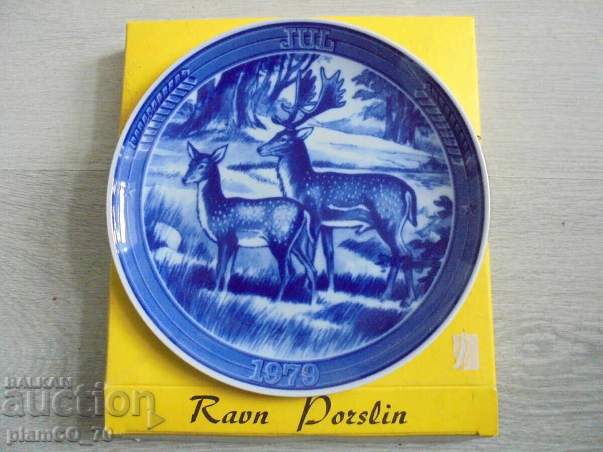 №8314 Collector's porcelain plate - Ravn Porslin
